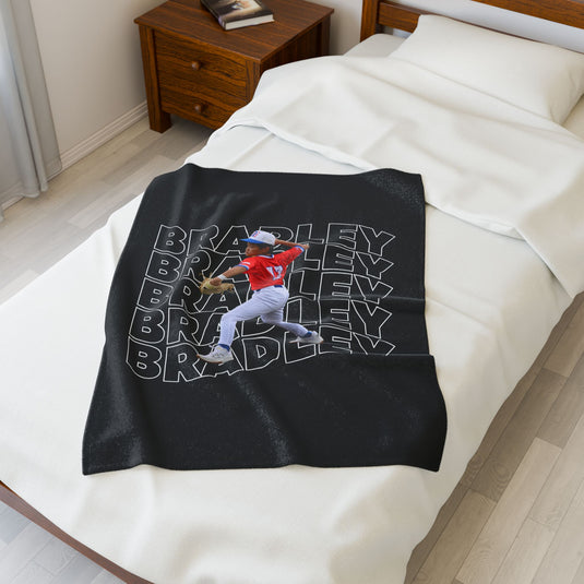 Wavy Design Velveteen Blanket