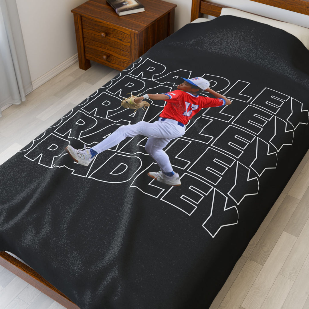 Wavy Design Velveteen Blanket